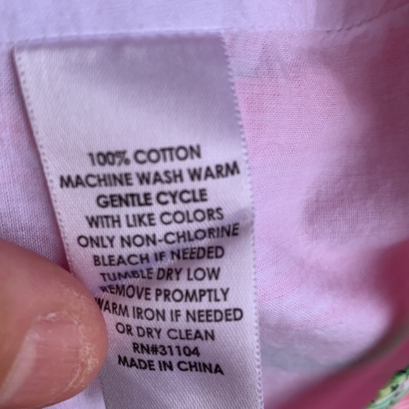 Crown & Ivy Large and XL Whimsical Pink Parrot Button Accent Cold Shoulder dress - Picture 3 of 6